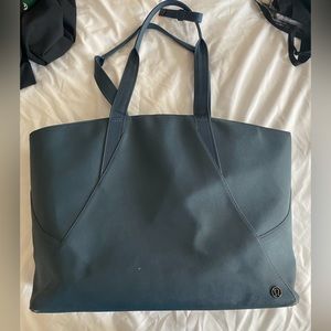 Lululemon All Day Tote